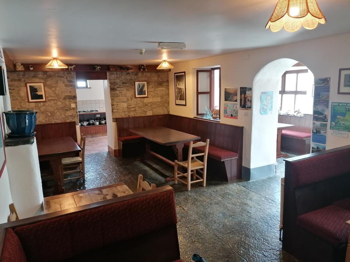 Aille River Tourist Hostel And Camping Doolin Eksteriør bilde